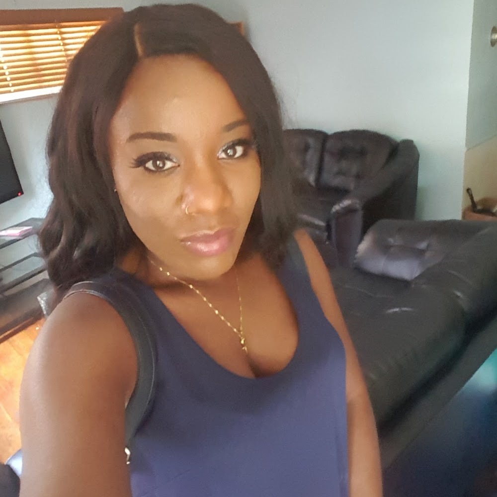 Meet your Posher, Latasha